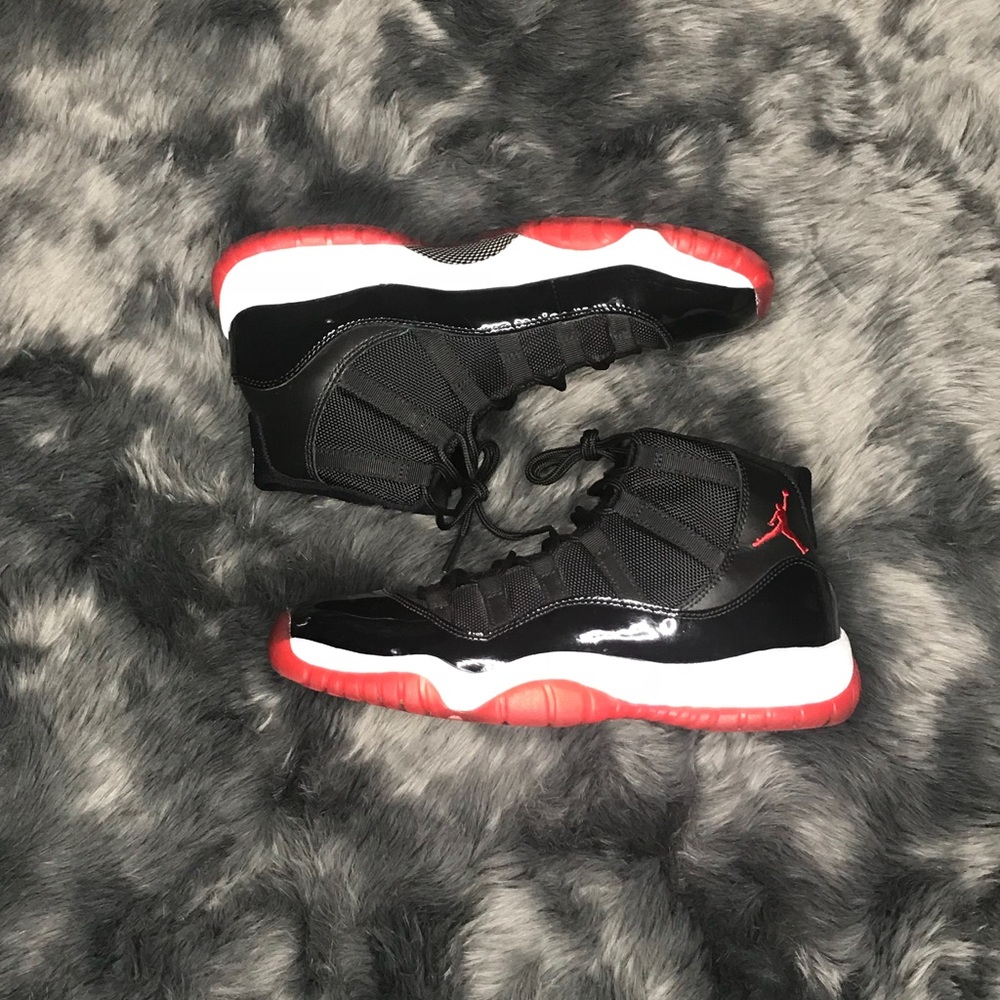 Jordan 11 Retro Playoffs